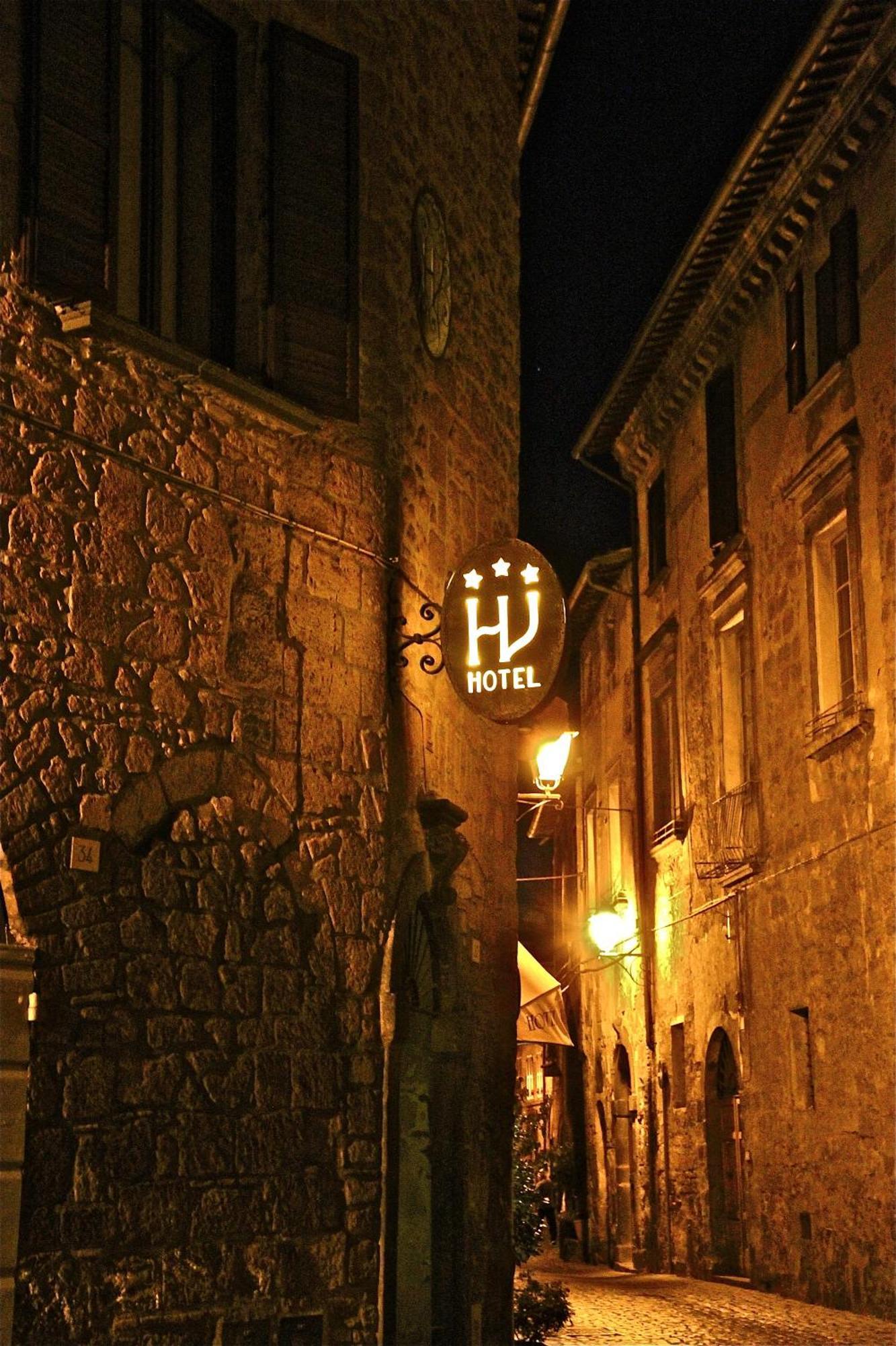 Hotel Valentino Centro Storico Orvieto Exterior photo